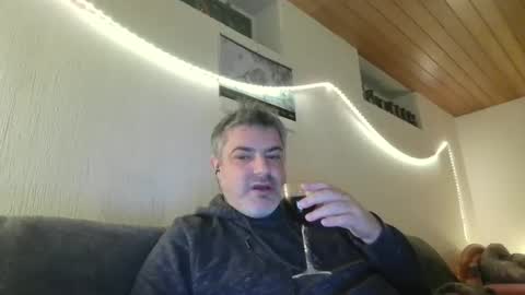 Snapshot of teeforyou chatting on 01/09/25, 07:50 Peter online show from 01/09/25, 07:50