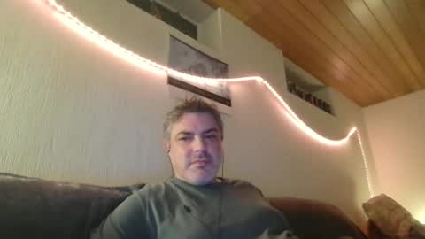 Snapshot of teeforyou chatting on 01/26/25, 12:05 Peter online show from 01/26/25, 12:05
