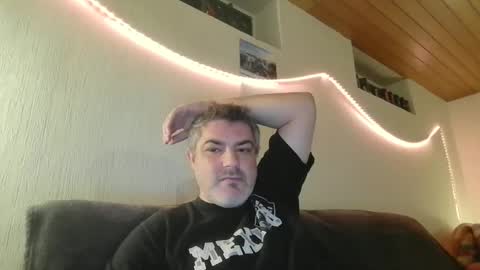 Snapshot of teeforyou chatting on 01/28/25, 06:49 Peter online show from 01/28/25, 06:49