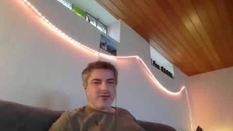 Snapshot of teeforyou chatting on 02/22/25, 02:41 Peter online show from 02/22/25, 02:41