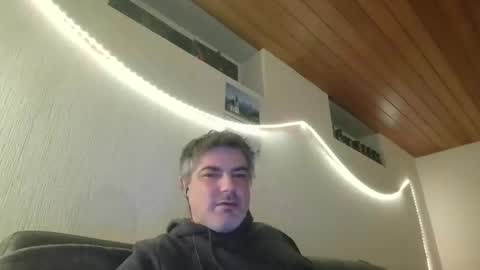 Snapshot of teeforyou chatting on 03/05/25, 04:24 Peter online show from 03/05/25, 04:24