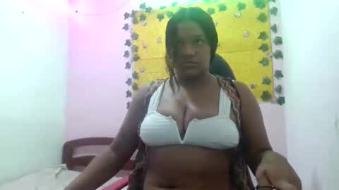Snapshot of teffy_latina04 chatting on 10/20/25, 02:34 teffy latina04 online show from 10/20/25, 02:34
