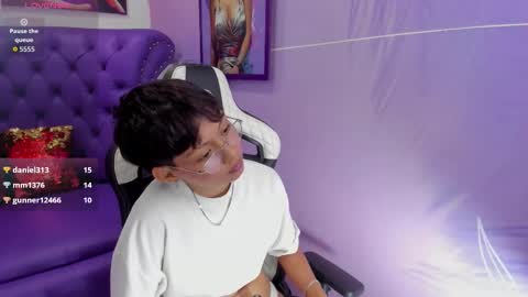 Stefani  online show from 10/03/25, 08:50