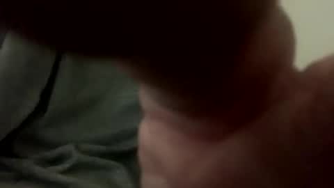 Snapshot of tellias1 chatting on 02/20/25, 10:37 tellias online show from 02/20/25, 10:37