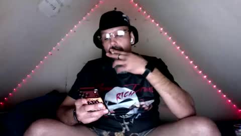 Michaelchat profile online show from 11/23/25, 07:19