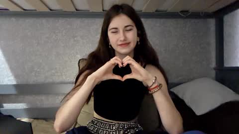 Alice online show from 11/21/25, 05:17