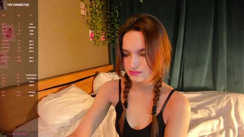 Snapshot of tempt_for_you chatting on 03/04/25, 01:59 Megan online show from 03/04/25, 01:59