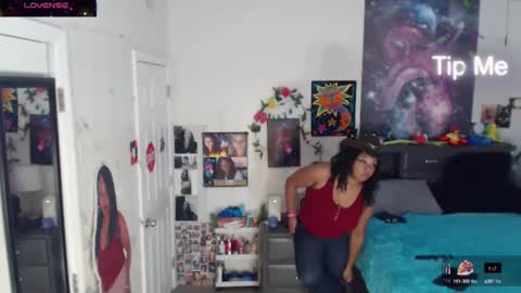 Gaia online show from 10/27/25, 09:08