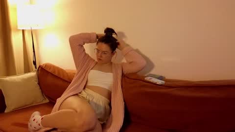 Snapshot of tenderlovesss chatting on 02/05/25, 04:25 Amanda and Kenny online show from 02/05/25, 04:25