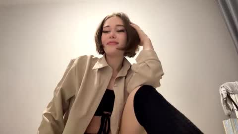 Snapshot of teresawisnosky chatting on 11/27/25, 04:31 Eva online show from 11/27/25, 04:31