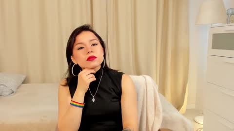 Snapshot of teresejara chatting on 10/28/25, 06:28 Ellie online show from 10/28/25, 06:28