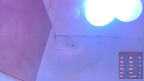 Terra Elowen online show from 10/25/25, 11:29