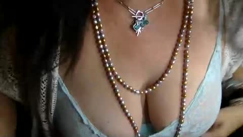 Snapshot of tessa_foxxx chatting on 09/24/25, 05:38 tessa_foxxx online show from 09/24/25, 05:38