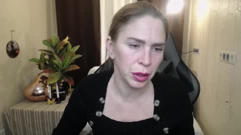 Snapshot of tessadaybreak chatting on 02/27/25, 06:31 tessadaybreak online show from 02/27/25, 06:31