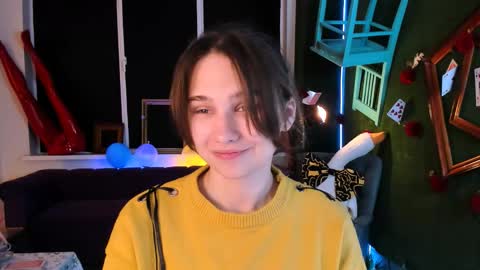Tessa online show from 10/07/25, 05:15