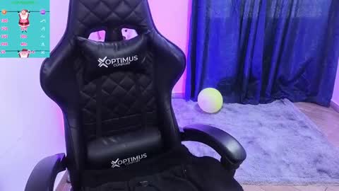 Tessy online show from 12/18/24, 02:38