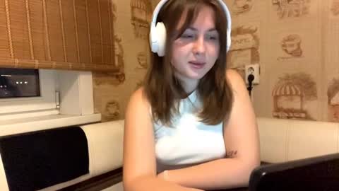 Tessa online show from 11/26/25, 03:35