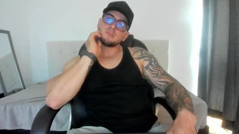Snapshot of teylor_creed chatting on 10/13/25, 07:03 teylor creed online show from 10/13/25, 07:03