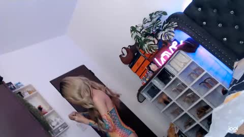 Snapshot of tgirl_adele chatting on 03/06/25, 03:46 Itsme tgirlAdele online show from 03/06/25, 03:46
