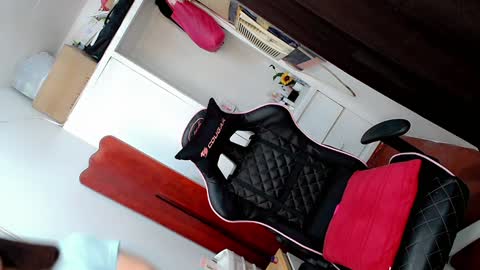 Snapshot of tgirljennie69 chatting on 12/27/24, 12:07 jennie online show from 12/27/24, 12:07
