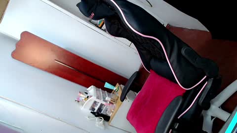 Snapshot of tgirljennie69 chatting on 12/29/24, 12:34 jennie online show from 12/29/24, 12:34