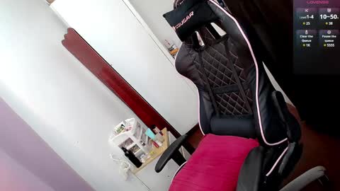 Snapshot of tgirljennie69 chatting on 02/26/25, 03:08 jennie online show from 02/26/25, 03:08