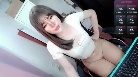 Snapshot of tgirljennie69 chatting on 10/03/25, 08:44 jennie online show from 10/03/25, 08:44