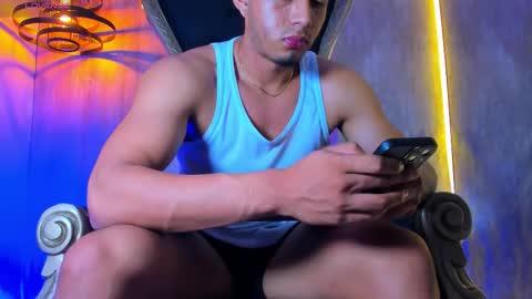 Snapshot of thaddeus_king chatting on 09/24/25, 01:20 thaddeus king online show from 09/24/25, 01:20