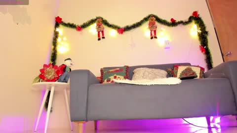 Snapshot of thais_dreams chatting on 12/09/24, 12:19 Thais online show from 12/09/24, 12:19