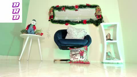 Snapshot of thais_dreams chatting on 12/30/24, 03:13 Thais online show from 12/30/24, 03:13