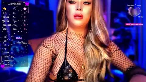 Snapshot of thalia_cambridge chatting on 11/12/25, 09:47 THALIA online show from 11/12/25, 09:47