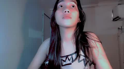 Thalia online show from 01/04/25, 02:03