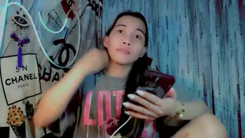 Thalia online show from 11/15/25, 11:51