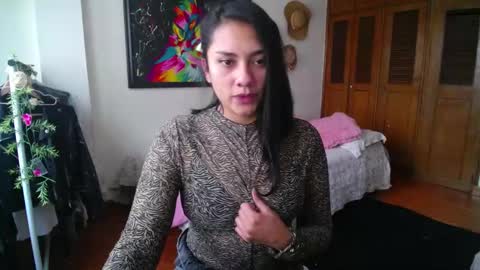 Snapshot of thaliacooper chatting on 12/02/24, 08:44 online show from 12/02/24, 08:44