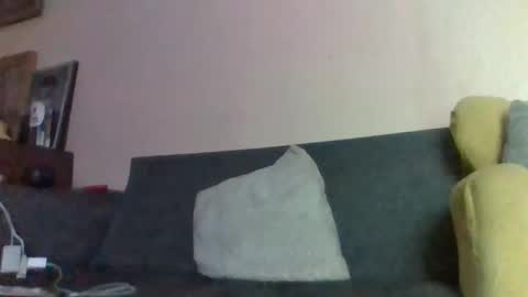 Snapshot of thamasleal chatting on 10/21/25, 07:31 thamasleal online show from 10/21/25, 07:31