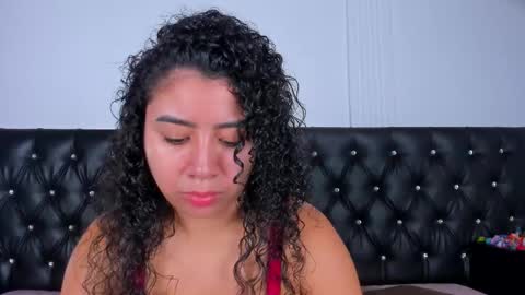 thara webstter online show from 10/30/25, 12:17