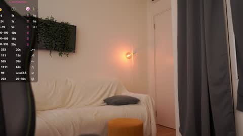 Snapshot of thatgirl___ chatting on 10/01/25, 06:52 my name is Lucy online show from 10/01/25, 06:52