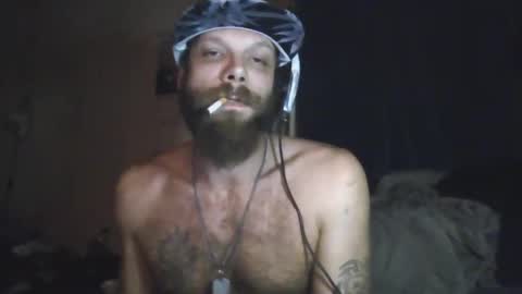 Snapshot of thatguy_2392 chatting on 12/27/24, 04:47 thatcouple online show from 12/27/24, 04:47