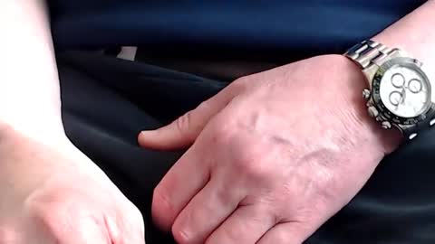 Snapshot of the1pocketrocket chatting on 12/14/24, 01:05 the1pocketrocket online show from 12/14/24, 01:05