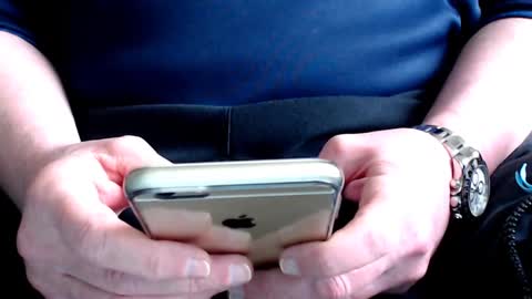 Snapshot of the1pocketrocket chatting on 01/04/25, 12:16 the1pocketrocket online show from 01/04/25, 12:16