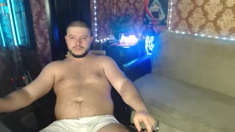 Snapshot of the_avengersgth chatting on 10/19/25, 01:28 thor lord online show from 10/19/25, 01:28