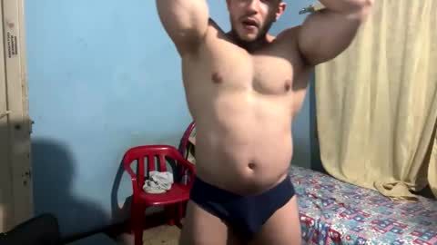 Snapshot of the_beastmuscle chatting on 02/25/25, 02:25 beast online show from 02/25/25, 02:25