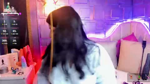 Snapshot of the_cat_girl_ chatting on 12/18/24, 01:56 i am Cat online show from 12/18/24, 01:56