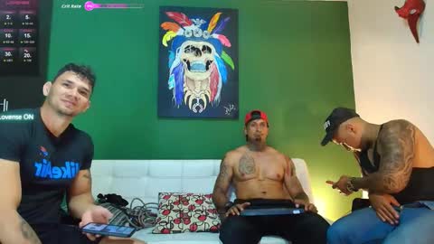 Snapshot of the_golden_boys chatting on 10/07/25, 01:47 SCOTT THEO KAMERON GENDERSON online show from 10/07/25, 01:47