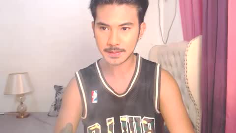 Snapshot of the_killian_jones chatting on 02/23/25, 07:49 ken online show from 02/23/25, 07:49