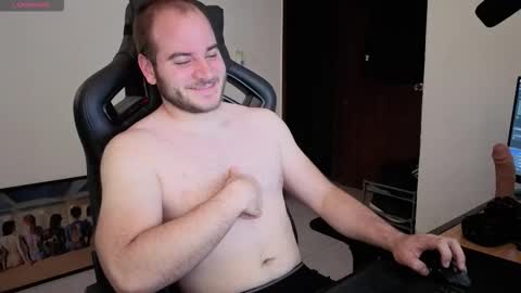 Snapshot of the_king74 chatting on 10/20/25, 01:39 the_king74 online show from 10/20/25, 01:39