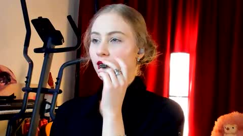 Snapshot of the_steel_magnolia_ chatting on 09/26/25, 01:53 Ally STREAMING ON TWITCH NOW Check my Twitter for updates online show from 09/26/25, 01:53
