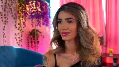 Snapshot of theayanna chatting on 10/14/25, 08:48 Ayana online show from 10/14/25, 08:48