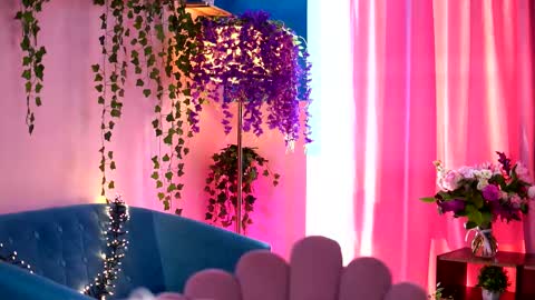 Snapshot of theayanna chatting on 10/19/25, 09:32 Ayana online show from 10/19/25, 09:32