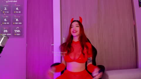 Alicia Alikath  online show from 10/18/25, 02:07